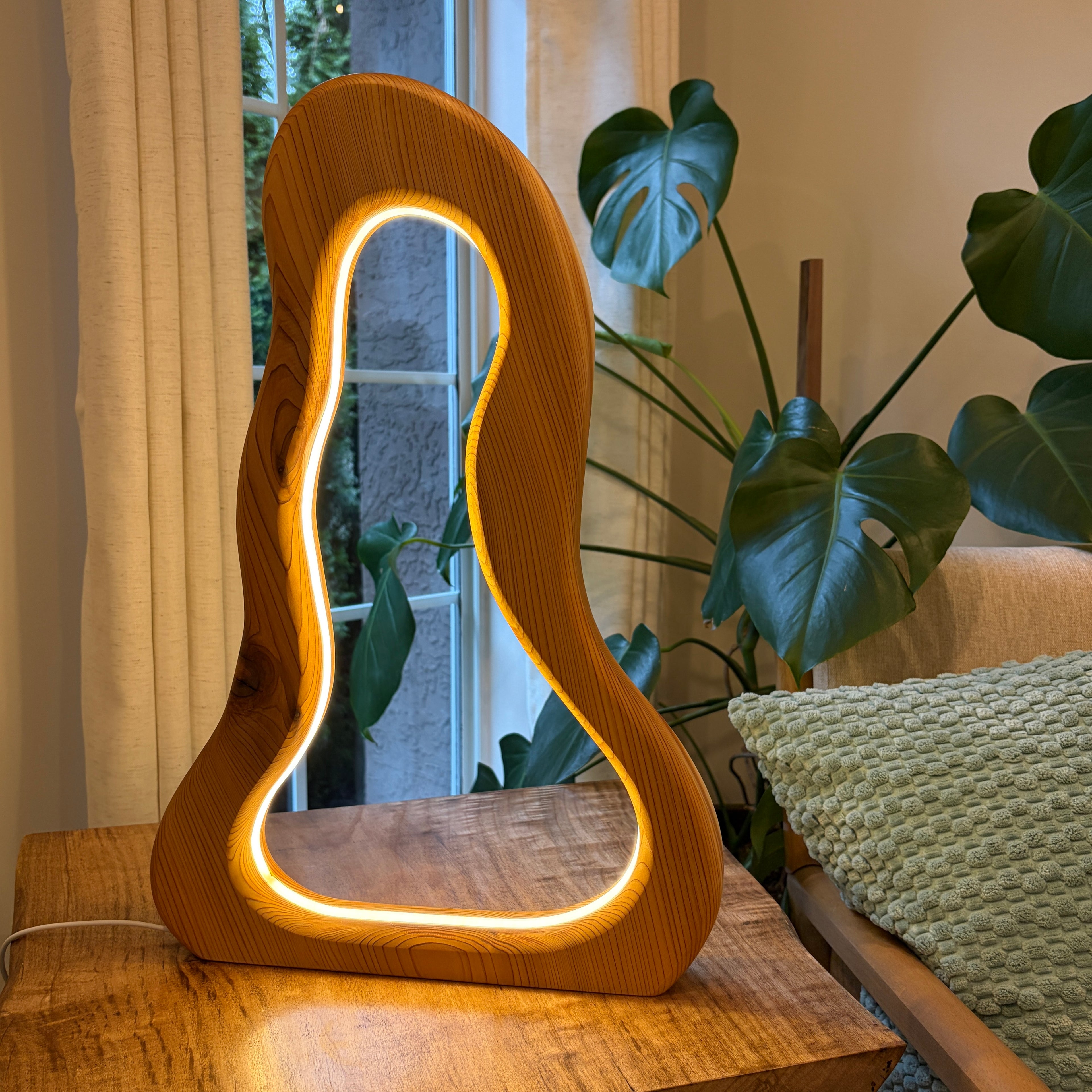 Western Red Cedar Night Light Lamp – Dimmable LED Wooden Light