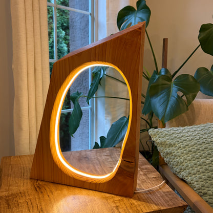 Modern Rustic Western Red Cedar LED Lamp – Dimmable Wooden Light