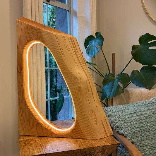 Canadian Handmade Western Red Cedar Lamp – Dimmable LED Light