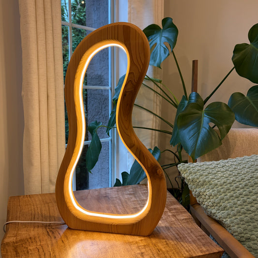 Handmade Western Red Cedar Wooden Lamp – Dimmable LED Light