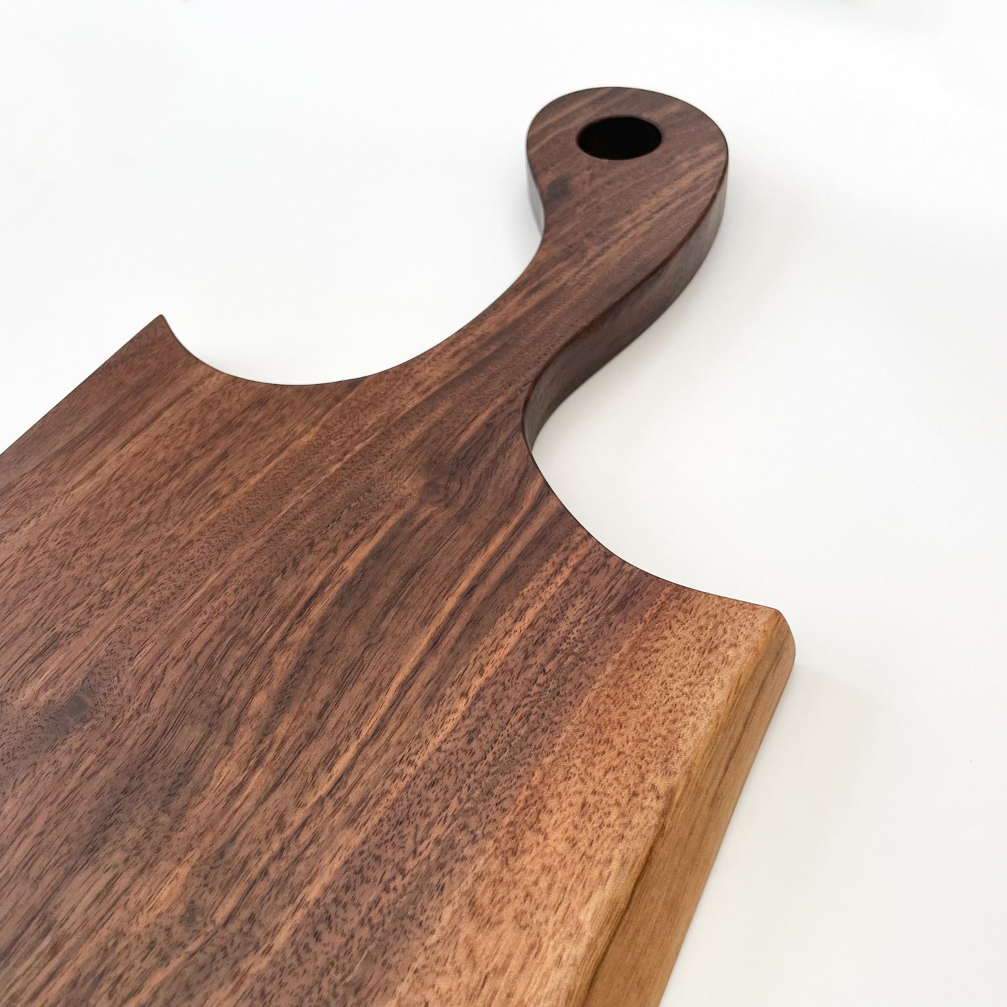 Dark Walnut Charcuterie Board with Free Flow Handle